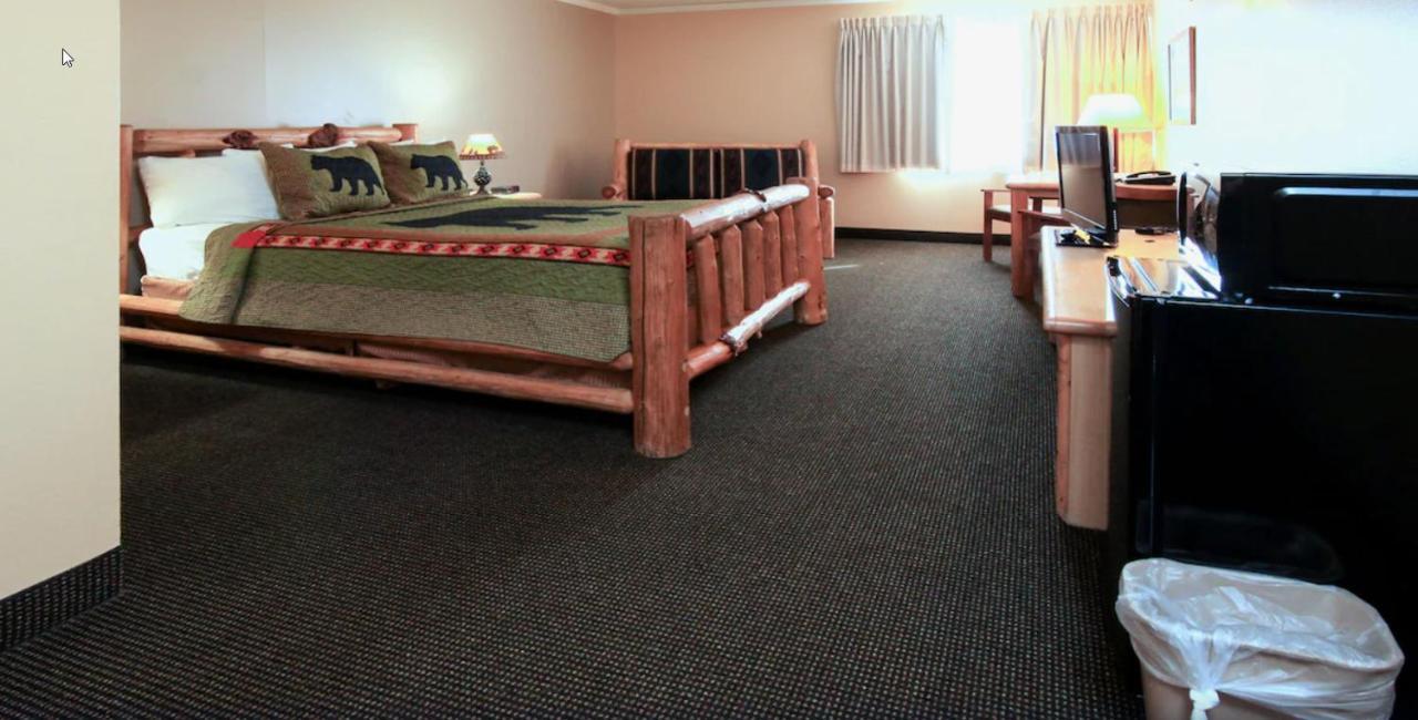 ليفينغستون Yellowstonepark Inn&Suites المظهر الخارجي الصورة