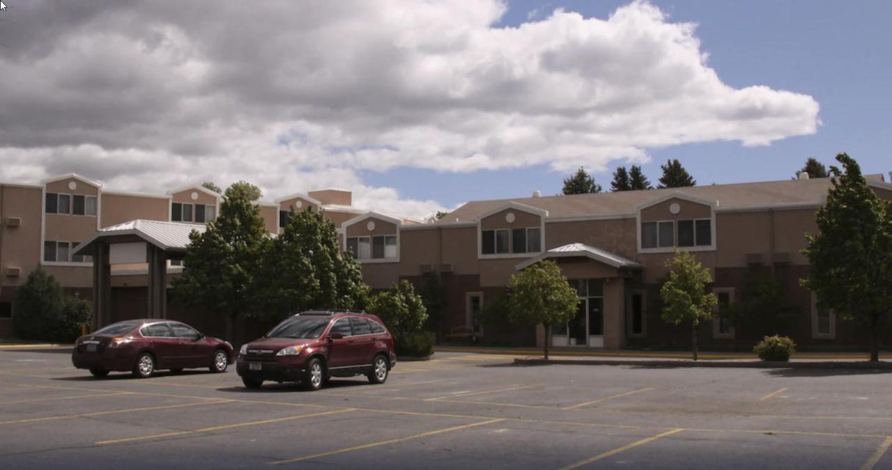 ليفينغستون Yellowstonepark Inn&Suites المظهر الخارجي الصورة